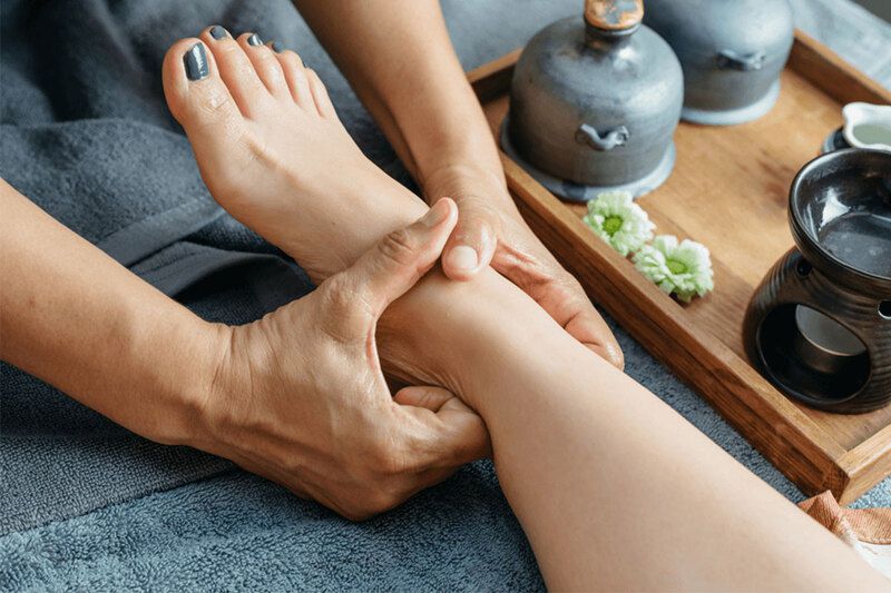 Massage Chân & Bấm Huyệt