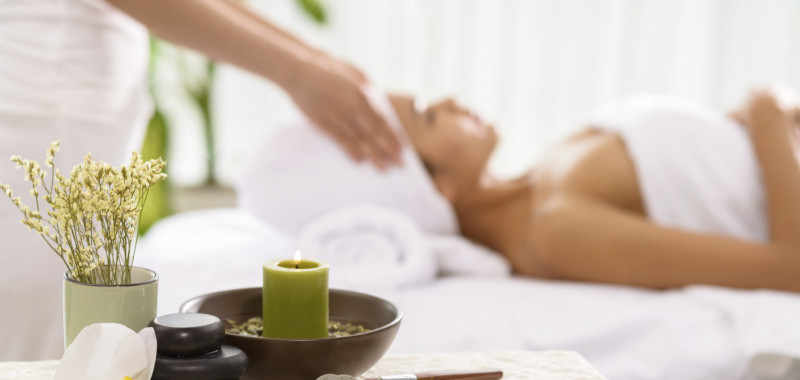 Massage tại khách sạn cho khách du lịch