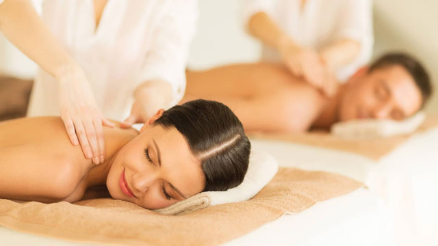 Massage tại khách sạn cho khách du lịch